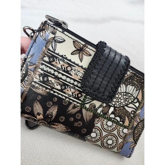 Sakroots Eco-Twill Spirit Artist Circle Large Wallet Crossbody Bag Black - Picture 9 of 12